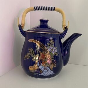 Asian teapot w Wrapped Handle